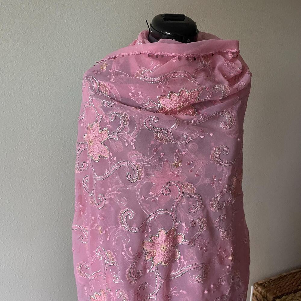 Y2K vintage 2000s pink embroidered beaded scarf shawl wrap floral - Picture 2 of 7